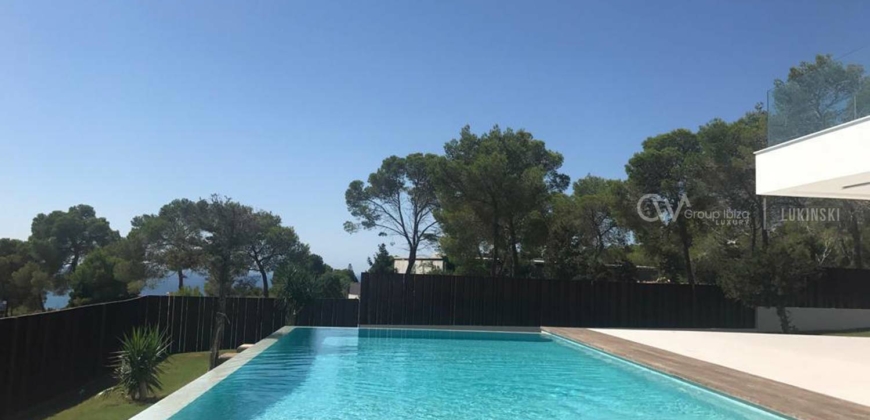 Ibiza, Spanien – Minimalistische Villa in begehrter Gegend San José