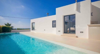 Ibiza, Spanien – Moderne Villa in Cala Codolar – € 1.900.000