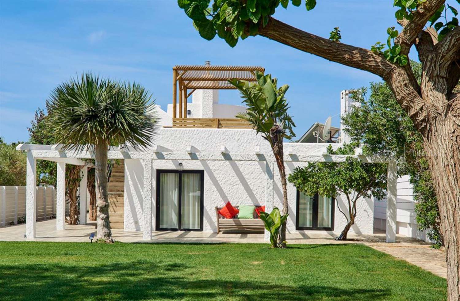 Ibiza, Spain – Spacious villa very close to the city in Sa Carroca – € 2.680.000
