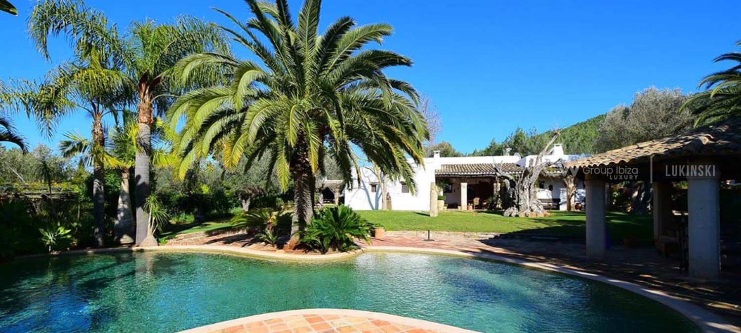 Ibiza, Spain – Authentic villa in the heart of the island in Santa Gertrudis – $ 3.930.000
