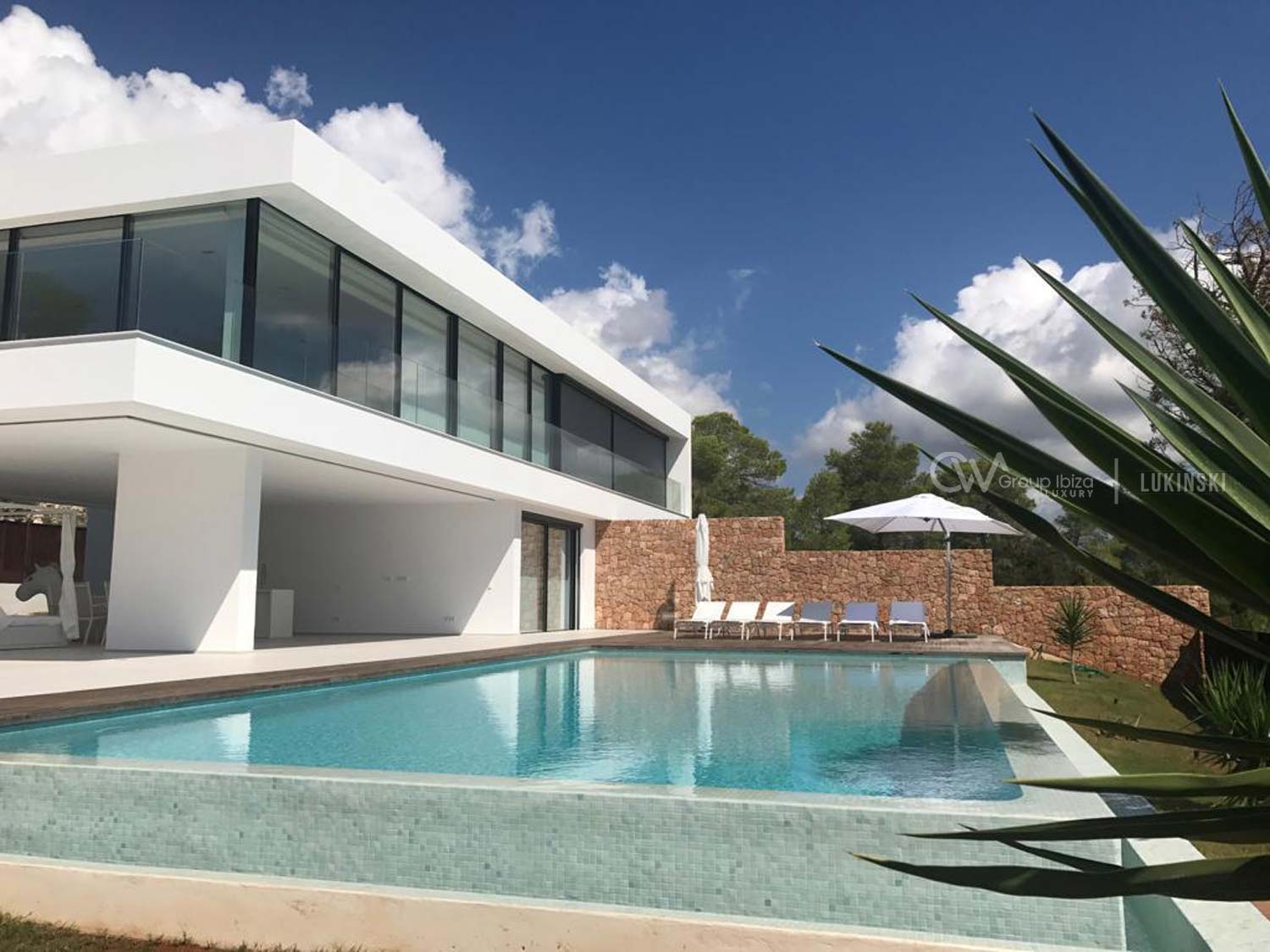 Ibiza, Spain – Minimalist villa in sought-after area San José – € 3.650.000